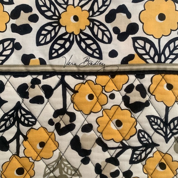 Vera Bradley Large Tote - Picture 2 of 10